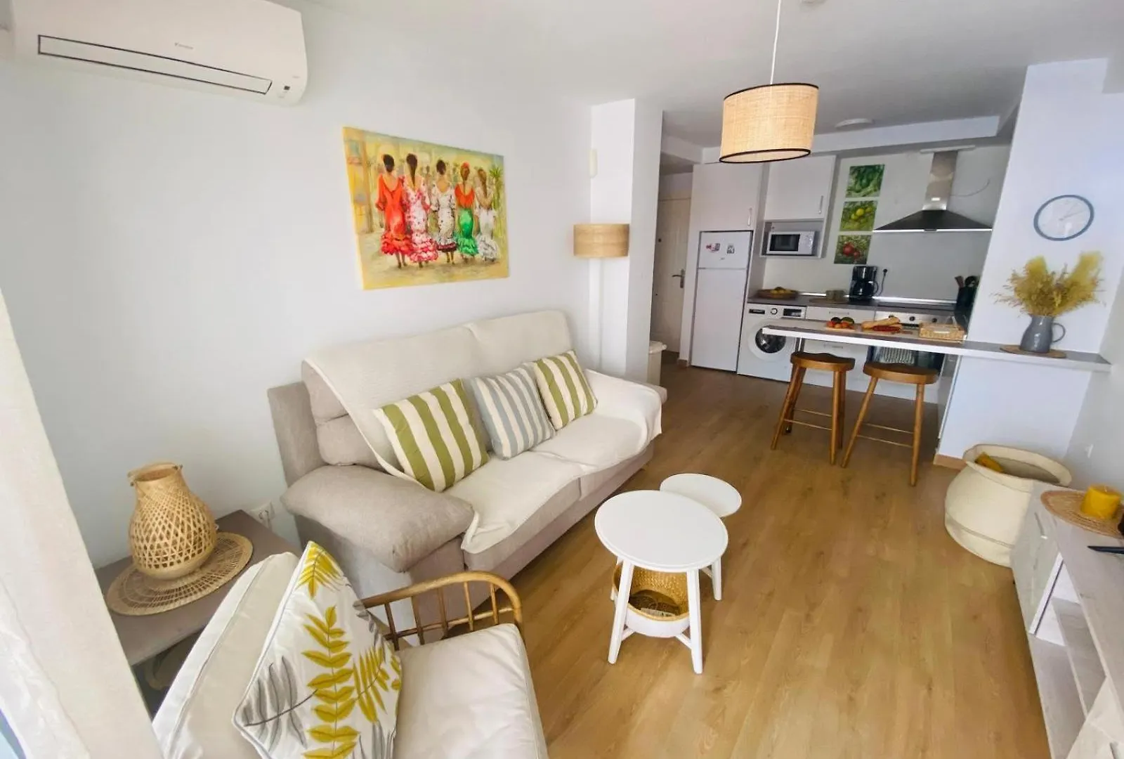 Beautiful Torrox Costa Apartment contacts